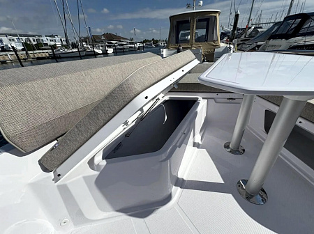 Катер Axopar 29 XC Cross Cabin